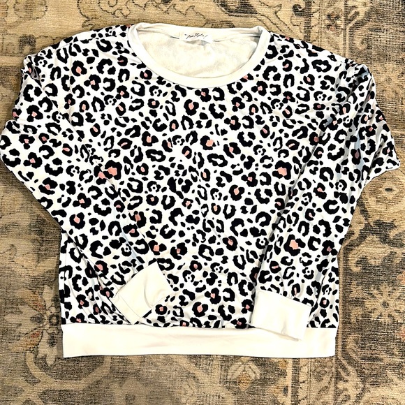 Leopard Lounge Set - Picture 2 of 3